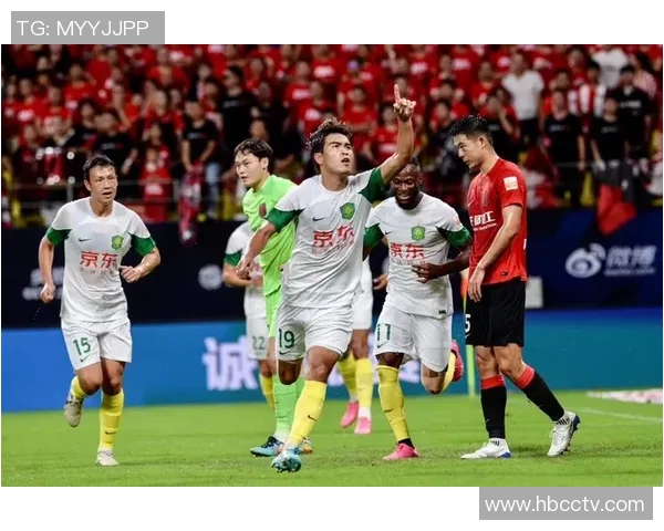 深圳篮球队在邀请赛积分榜中以93分稳居第一名展现强劲实力 深圳篮球队在邀请赛积分榜中以93分稳居第一名展现强劲实力